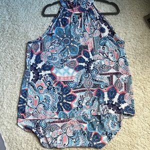 EUC! Stitch Fix HiLo Blouse. Beautiful colors! XL, Unique Tie Neck in the Back!